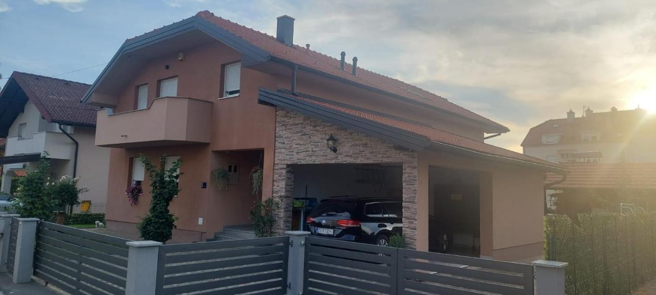Appartamento Marina Sesvete Esterno foto